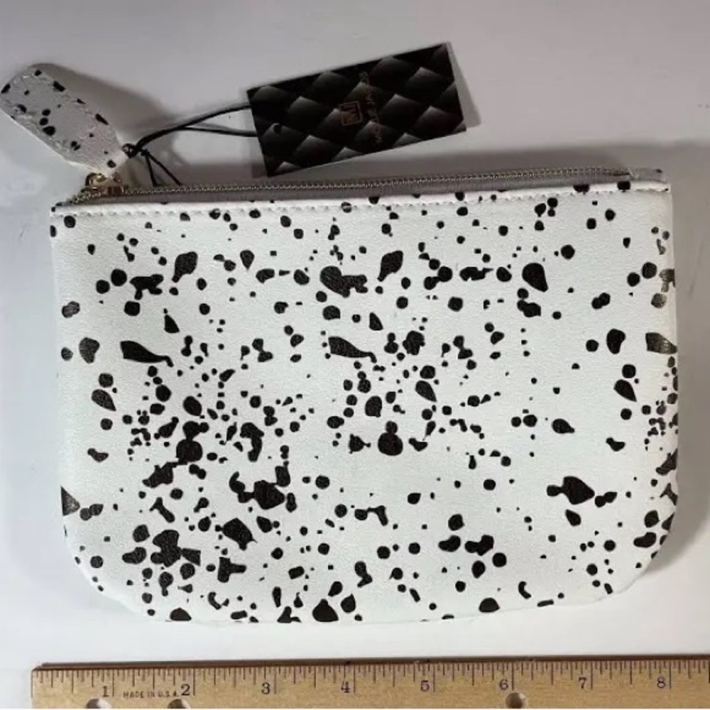 NWT Mollie Jacob Zipper Bag 7”X5 1/2” White With Black Speckles bag